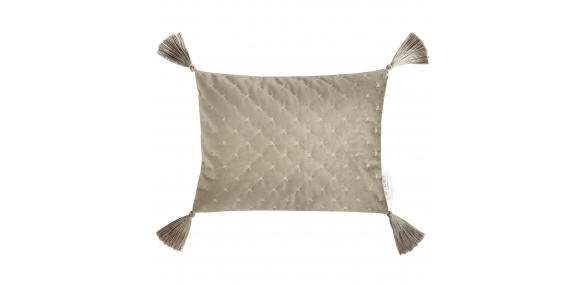Loren - Oyster Cushion